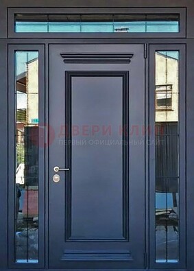 Черная металлическая дверь с фрамугой и филенкой ДФГ-19 в Брянске