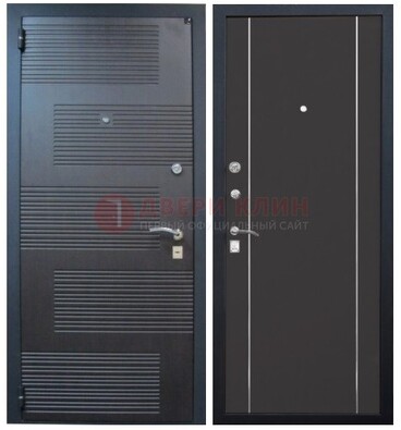 Темная металлическая дверь с МДФ ДМ-105 в деревянный дом в Казани