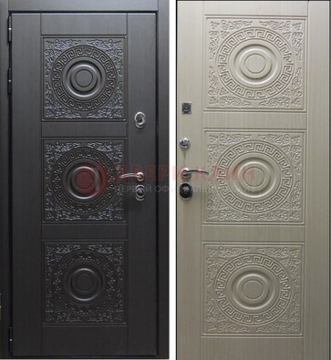 Темная стальная дверь с МДФ ДМ-161 для коттеджа в Брянске