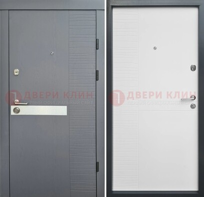 Серая металлическая дверь с белой резной МДФ панелью ДМ-215 в Кирове