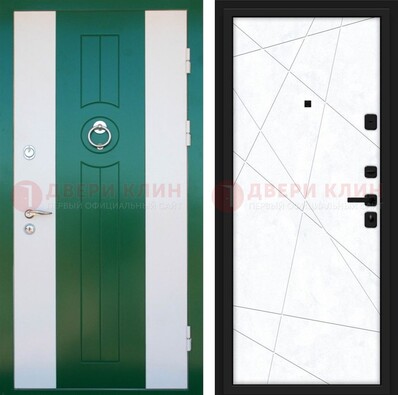 Зеленая железная дверь с панелями МДФ ДМ-369 в Брянске