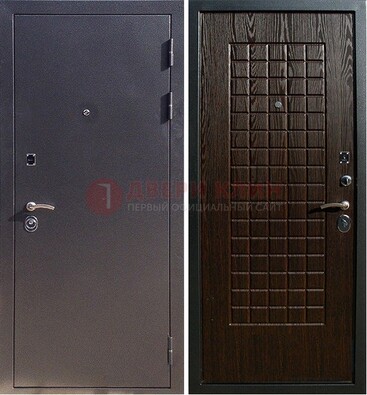 Серая металлическая дверь с порошковым напылением ДП-153 в Брянске