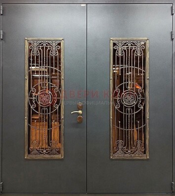Входная металлическая парадная дверь со стеклом и ковкой ДПР-81 в Брянске