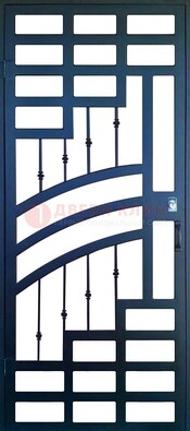 Современная металлическая решетчатая дверь ДР-38 в Брянске