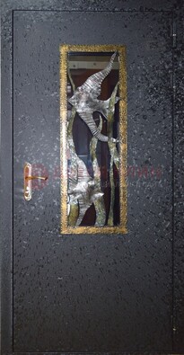 Металлическая дверь со стеклом и ковкой ДСК-82 для крыльца в Брянске