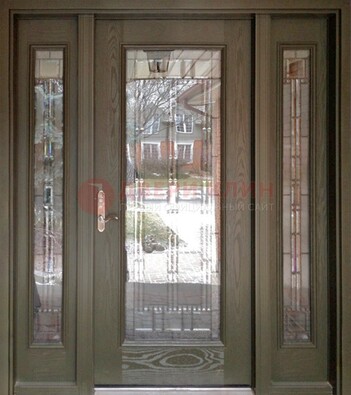 Коричневая стальная дверь с массивом дуба с витражом ВЖ-16 в Брянске