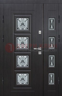 Чёрная двухстворчатая железная дверь с МДФ и витражом ВЖ-35 в Брянске